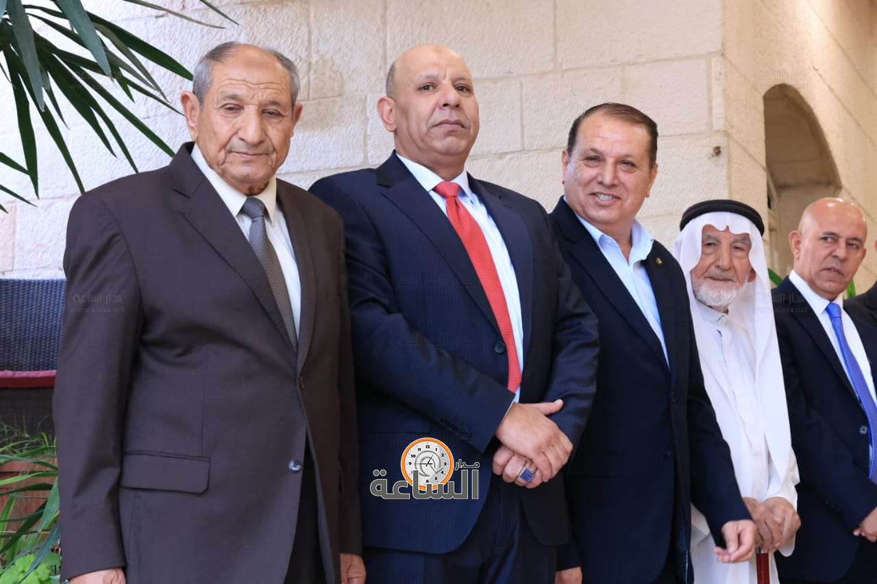 Madar Al-Saa Images 0.3396599106796018