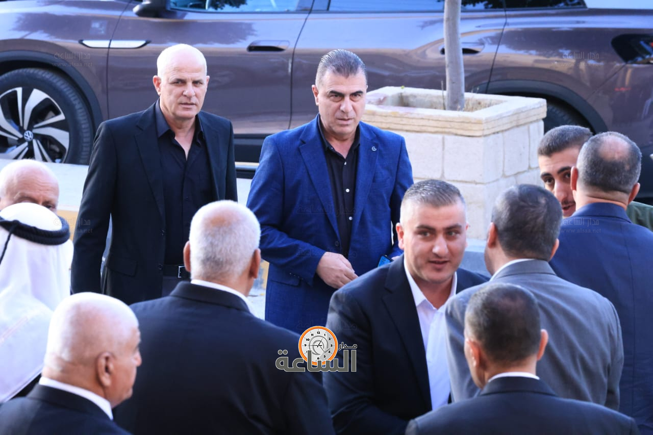 Madar Al-Saa Images 0.04906449017636494