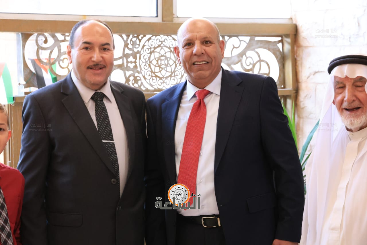 Madar Al-Saa Images 0.546713728130355