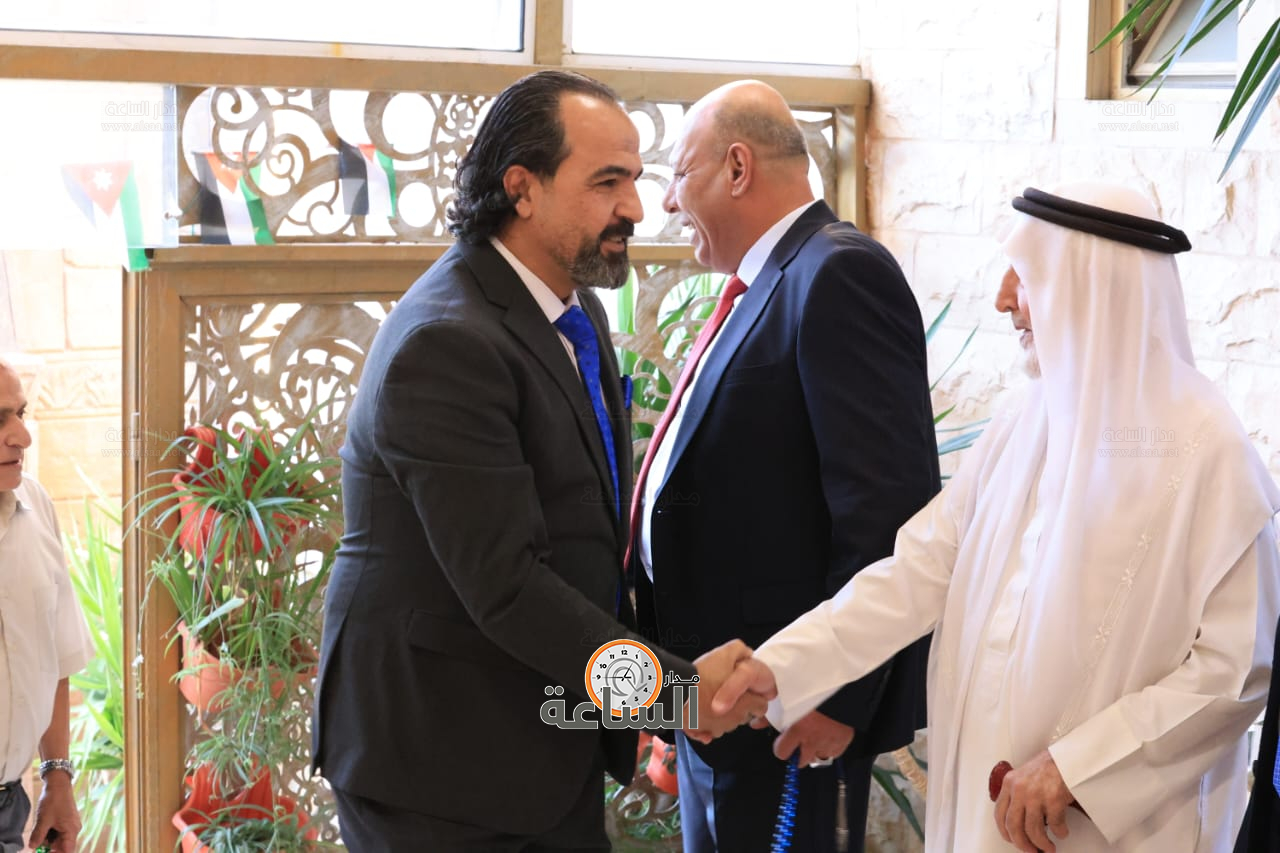 Madar Al-Saa Images 0.7355165947945353