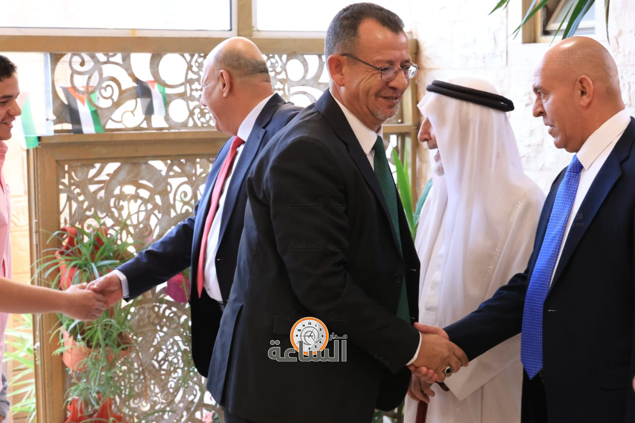 Madar Al-Saa Images 0.5744638017780107