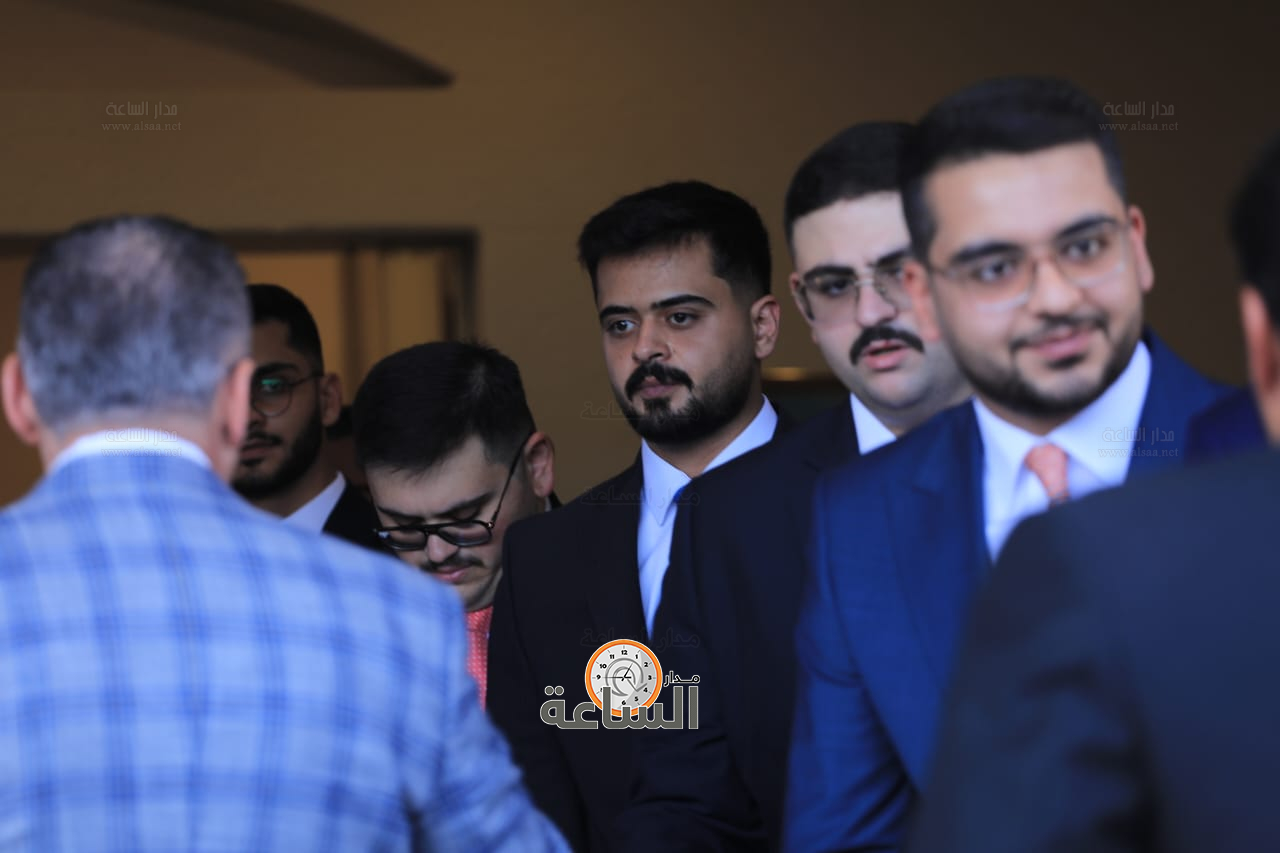 Madar Al-Saa Images 0.9018741497669419