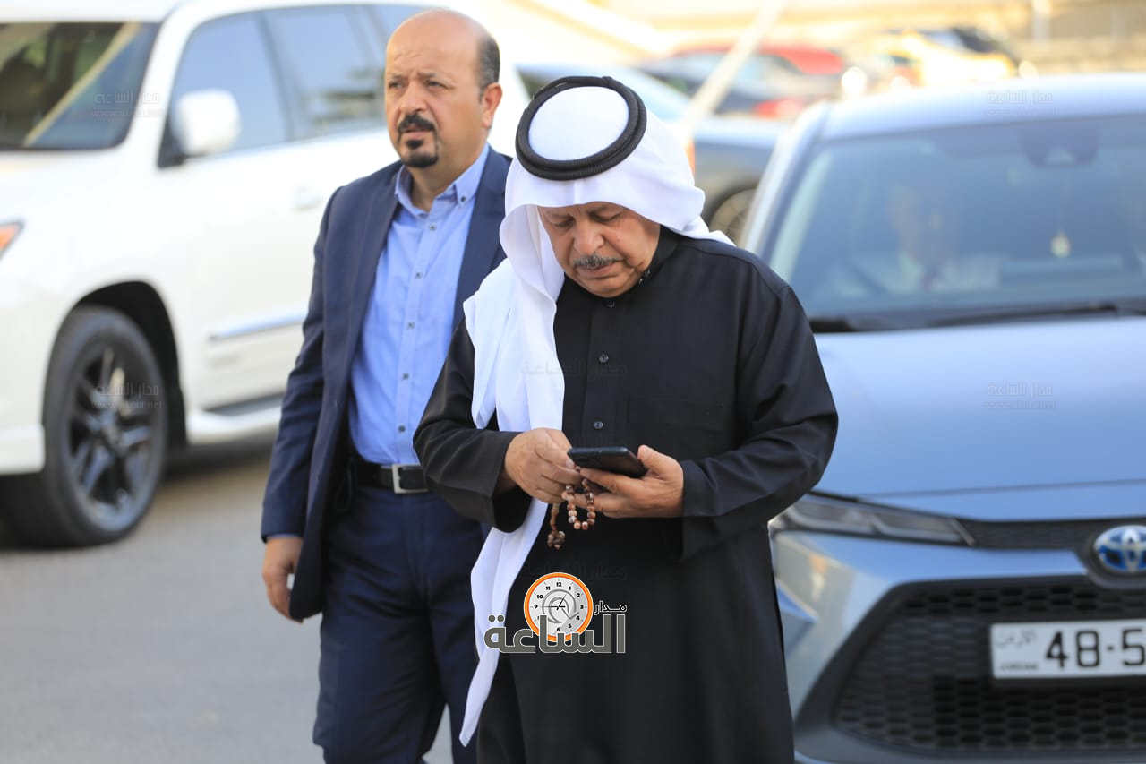 Madar Al-Saa Images 0.056193330690397225