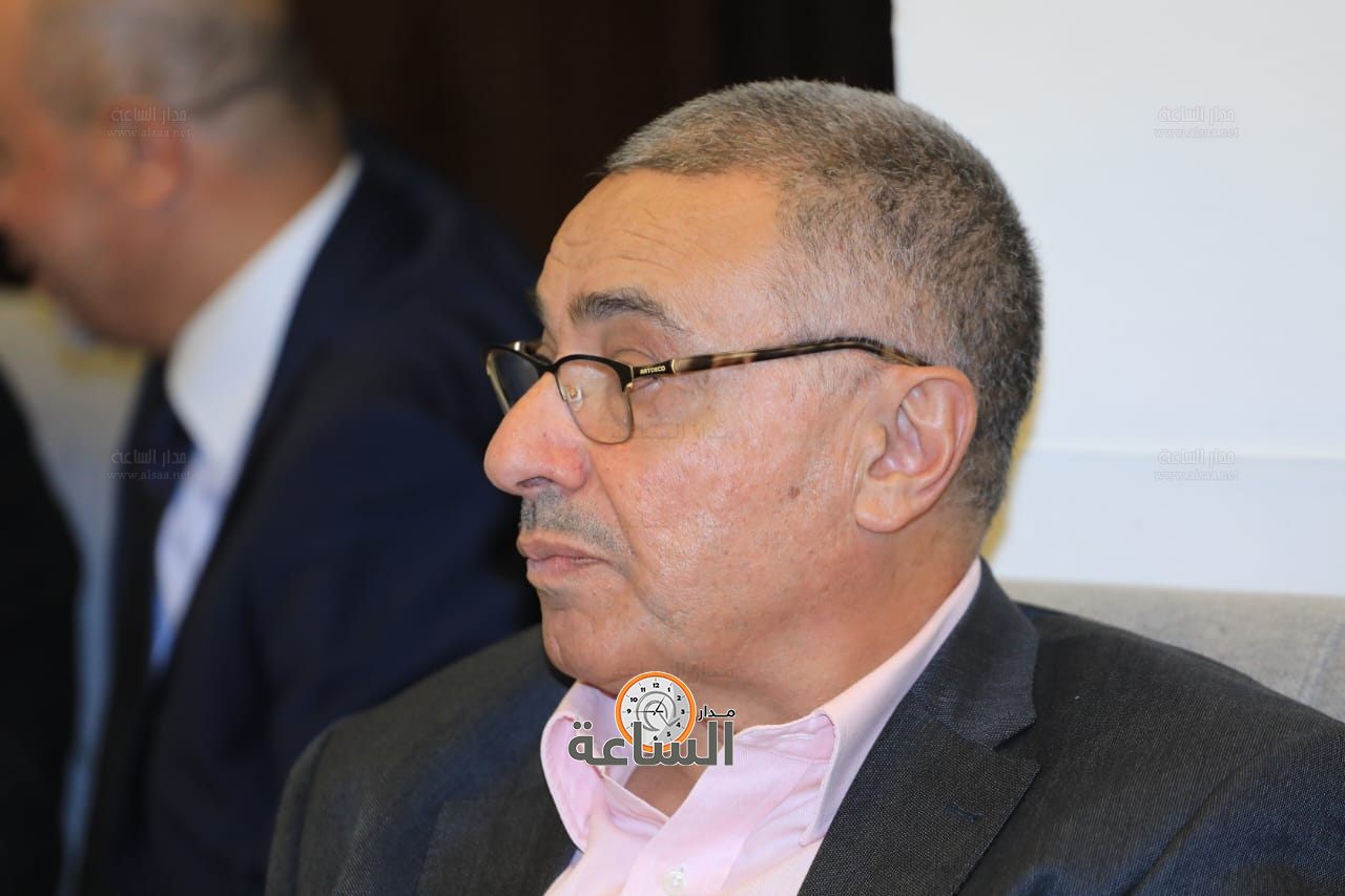 Madar Al-Saa Images 0.6416660030436359