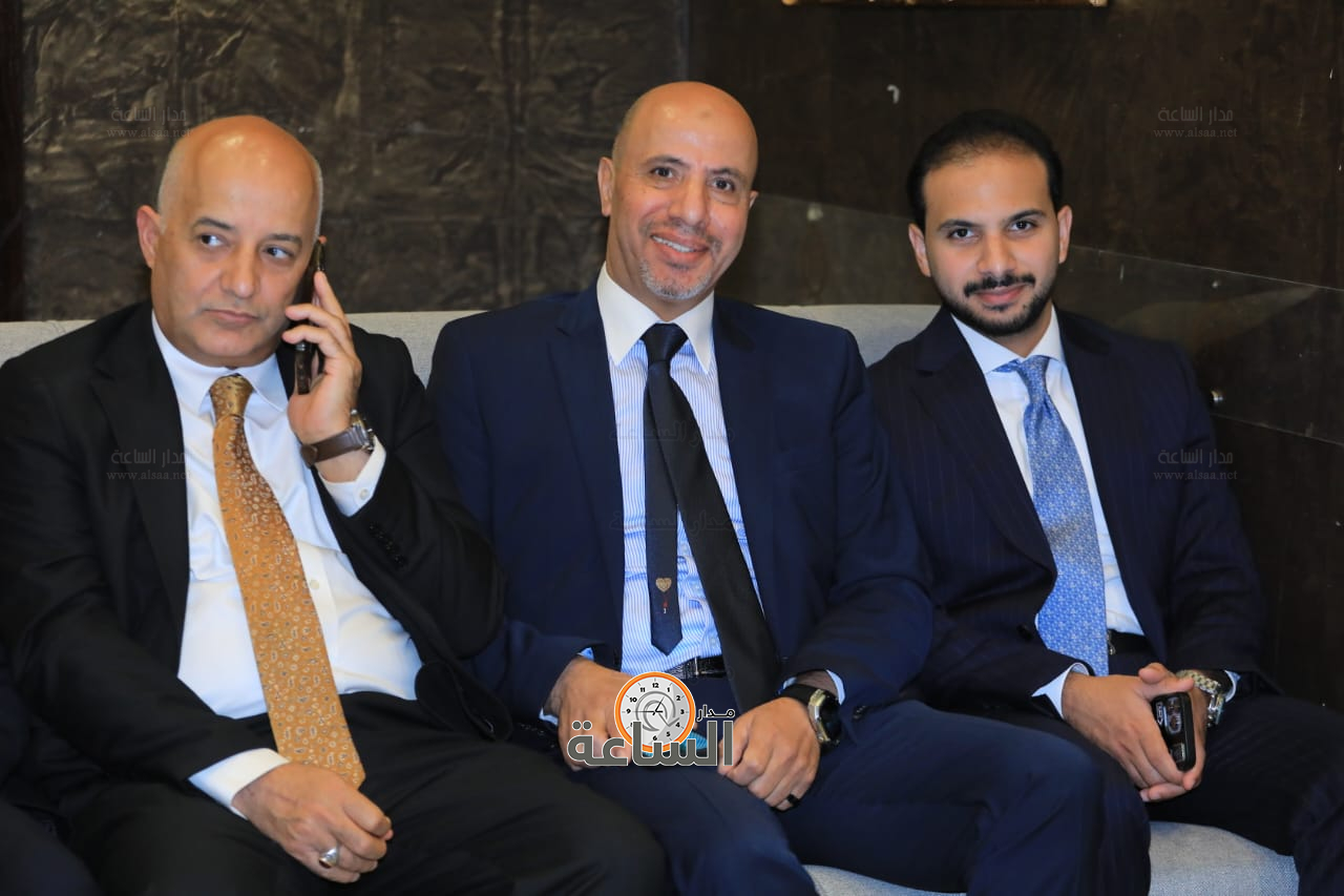 Madar Al-Saa Images 0.17763296891015923