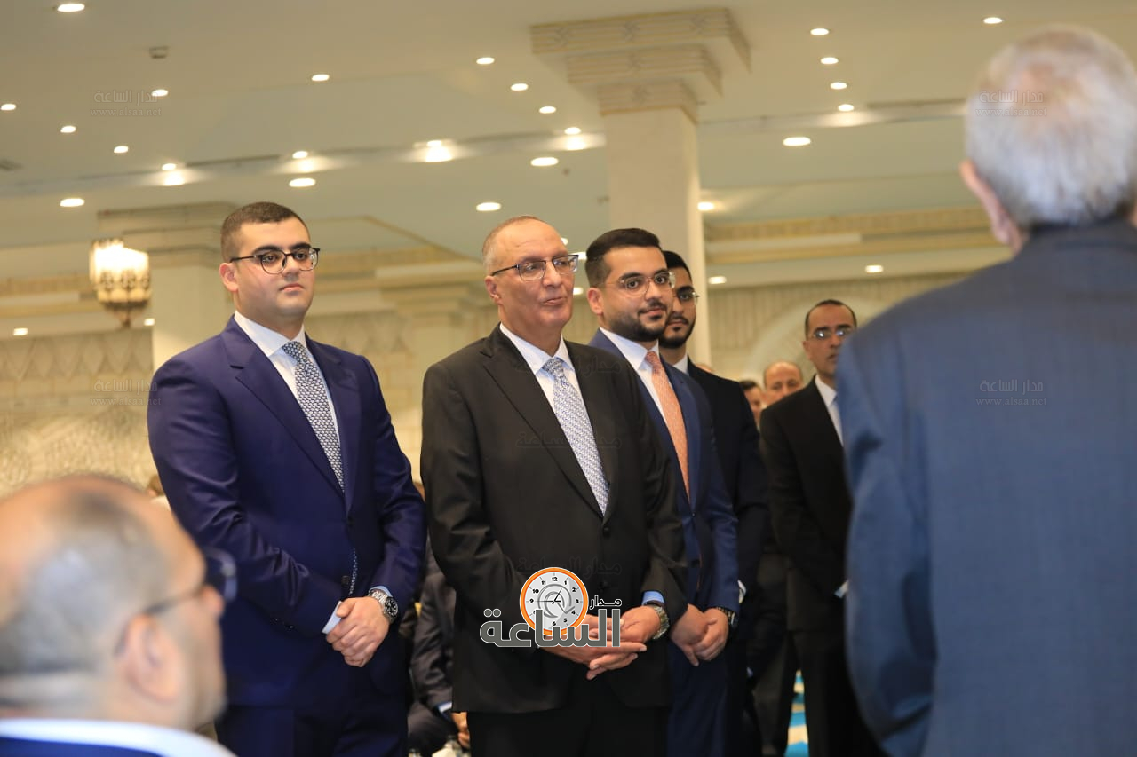 Madar Al-Saa Images 0.37106612599346833