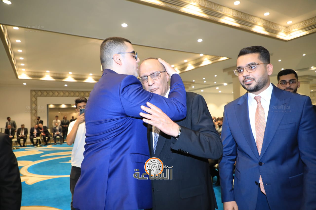 Madar Al-Saa Images 0.9815717544997055