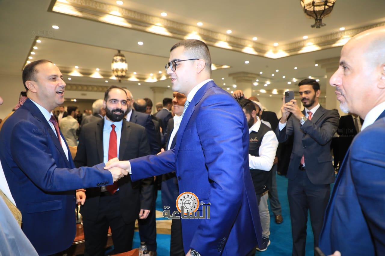 Madar Al-Saa Images 0.019344348214691