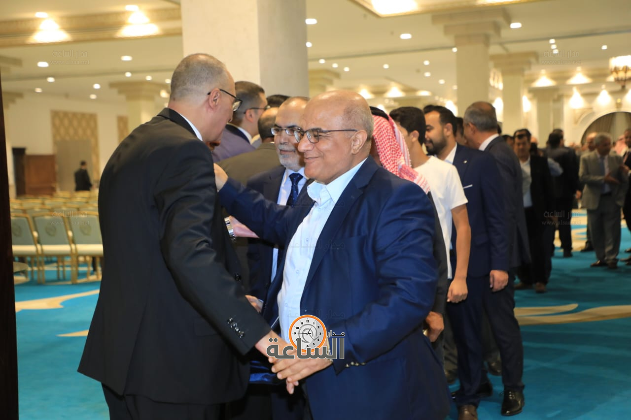 Madar Al-Saa Images 0.18561511321671254