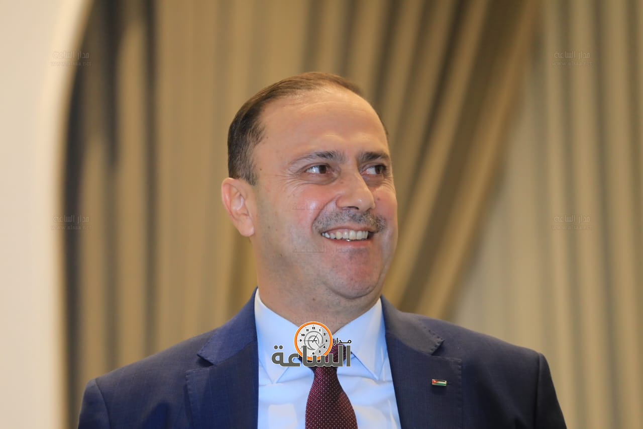 Madar Al-Saa Images 0.5635849849706858