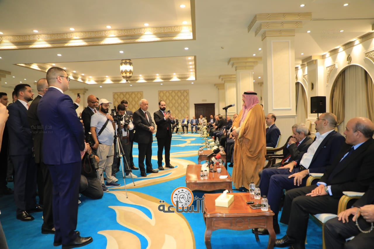 Madar Al-Saa Images 0.3182779852565375