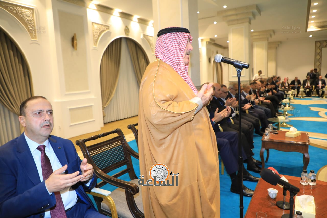 Madar Al-Saa Images 0.8275595321560648