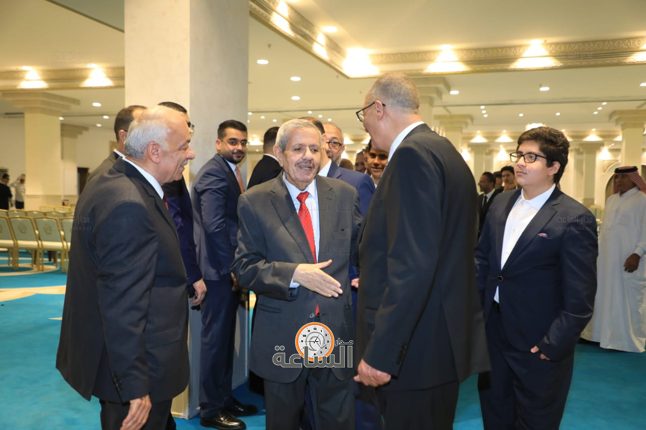 Madar Al-Saa Images 0.24696557060174695