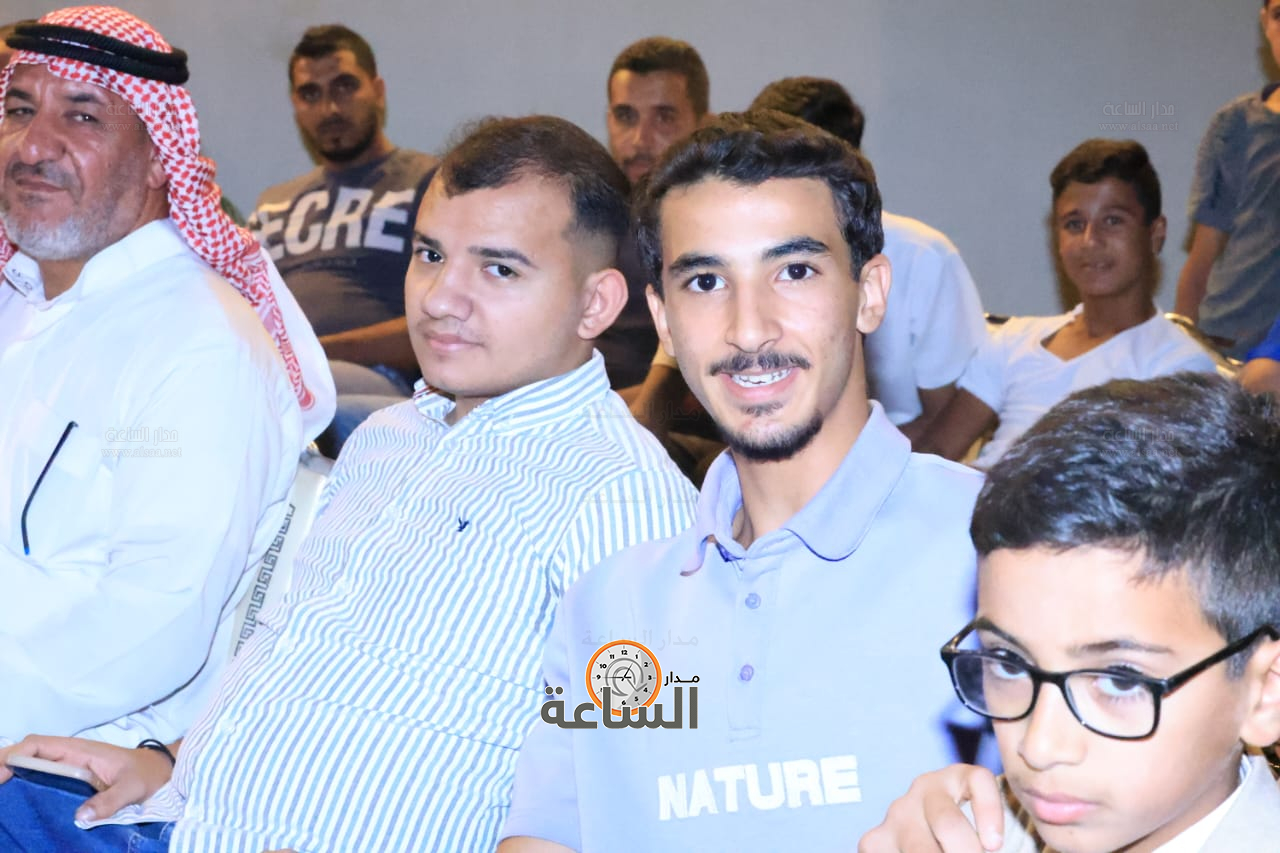 Madar Al-Saa Images 0.3779086681779086