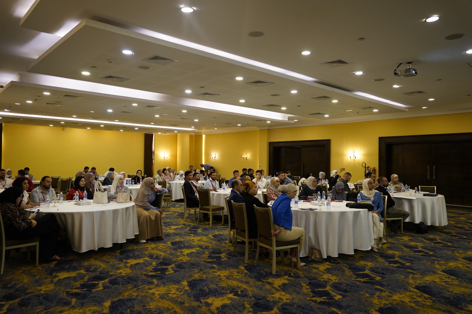 Madar Al-Saa Images 0.35321131232751724