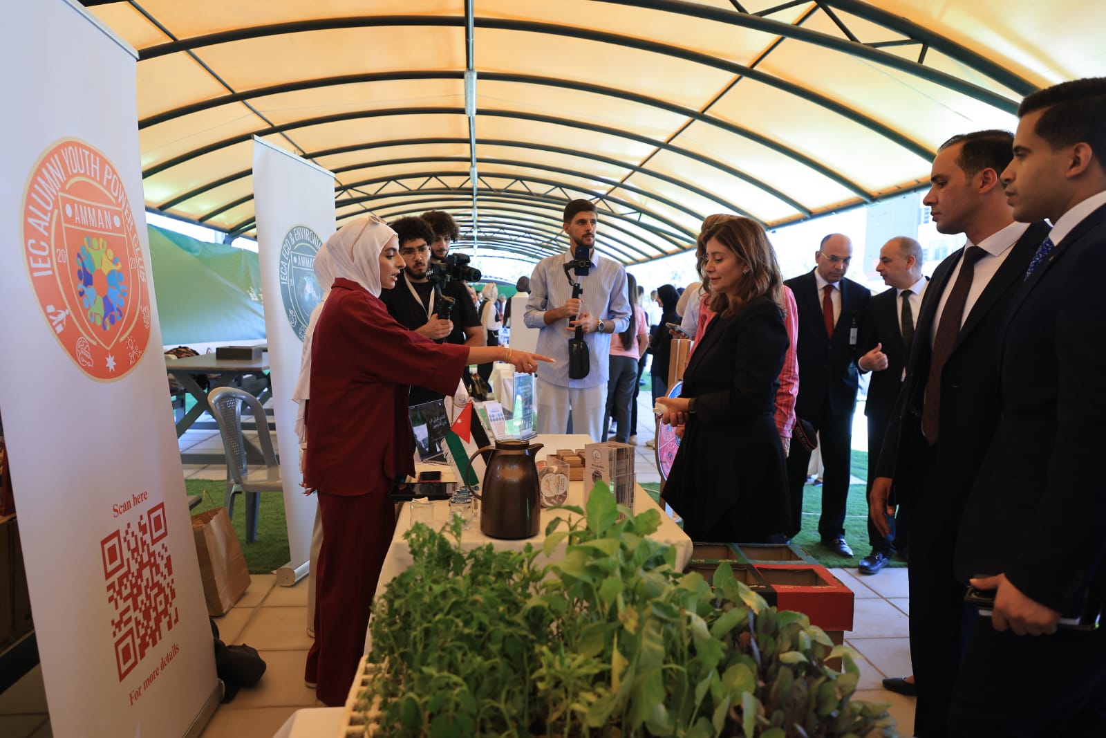 Madar Al-Saa Images 0.7160736773499011