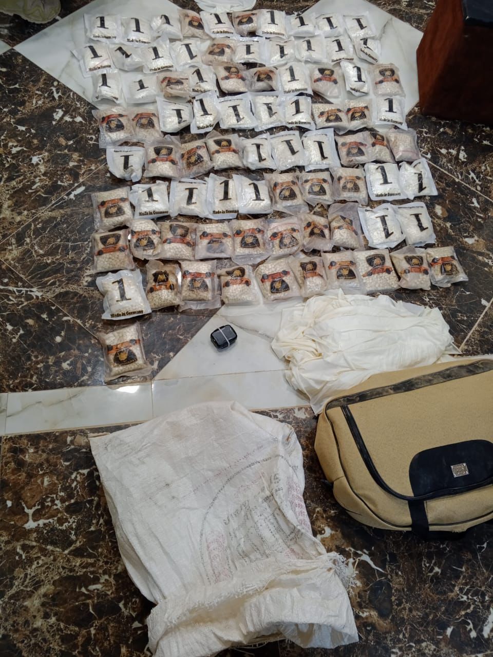 Madar Al-Saa Images 0.3178195898711873