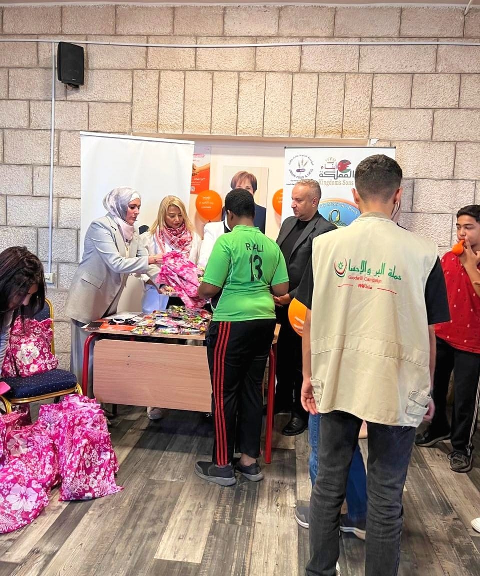 Madar Al-Saa Images 0.6173216407802538