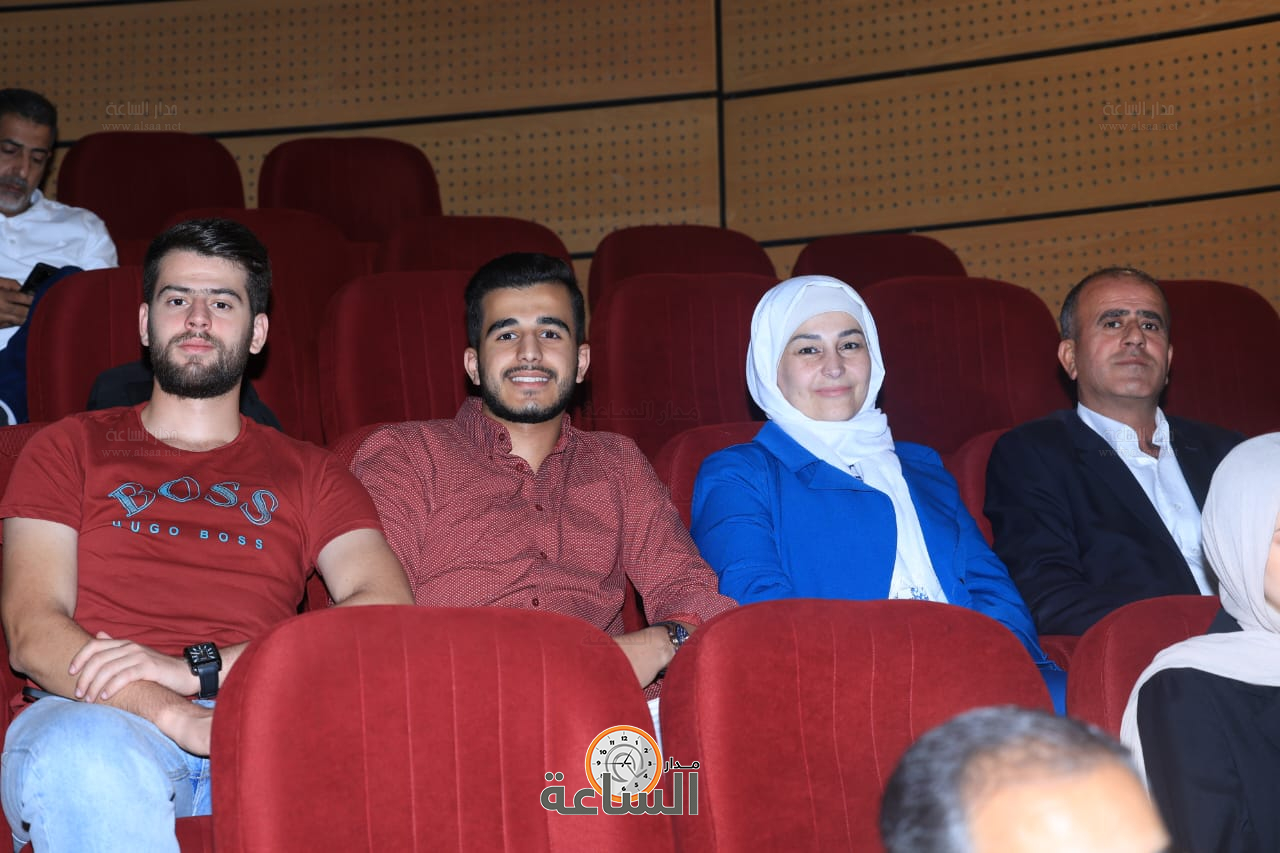 Madar Al-Saa Images 0.8141671784440622