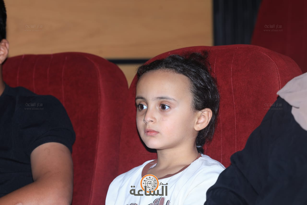 Madar Al-Saa Images 0.6541705236465589