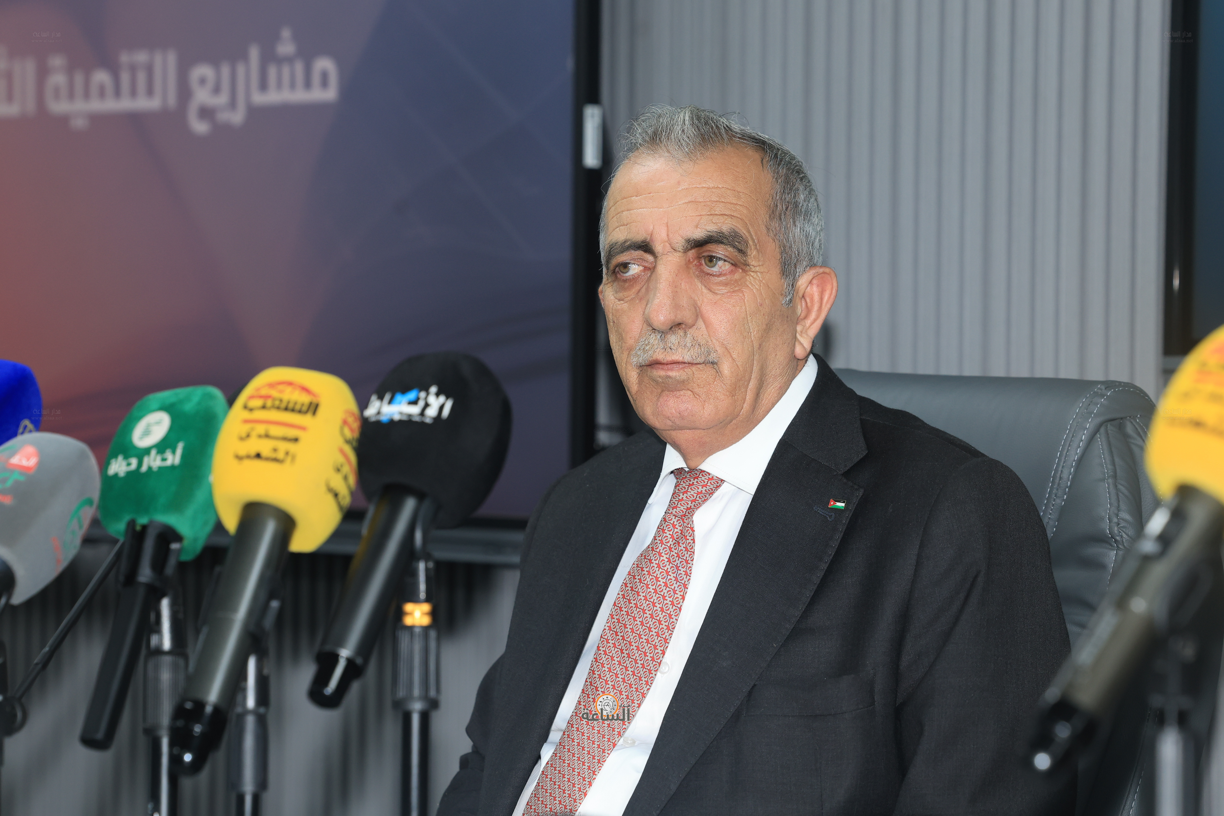 Madar Al-Saa Images 0.7770625786483927