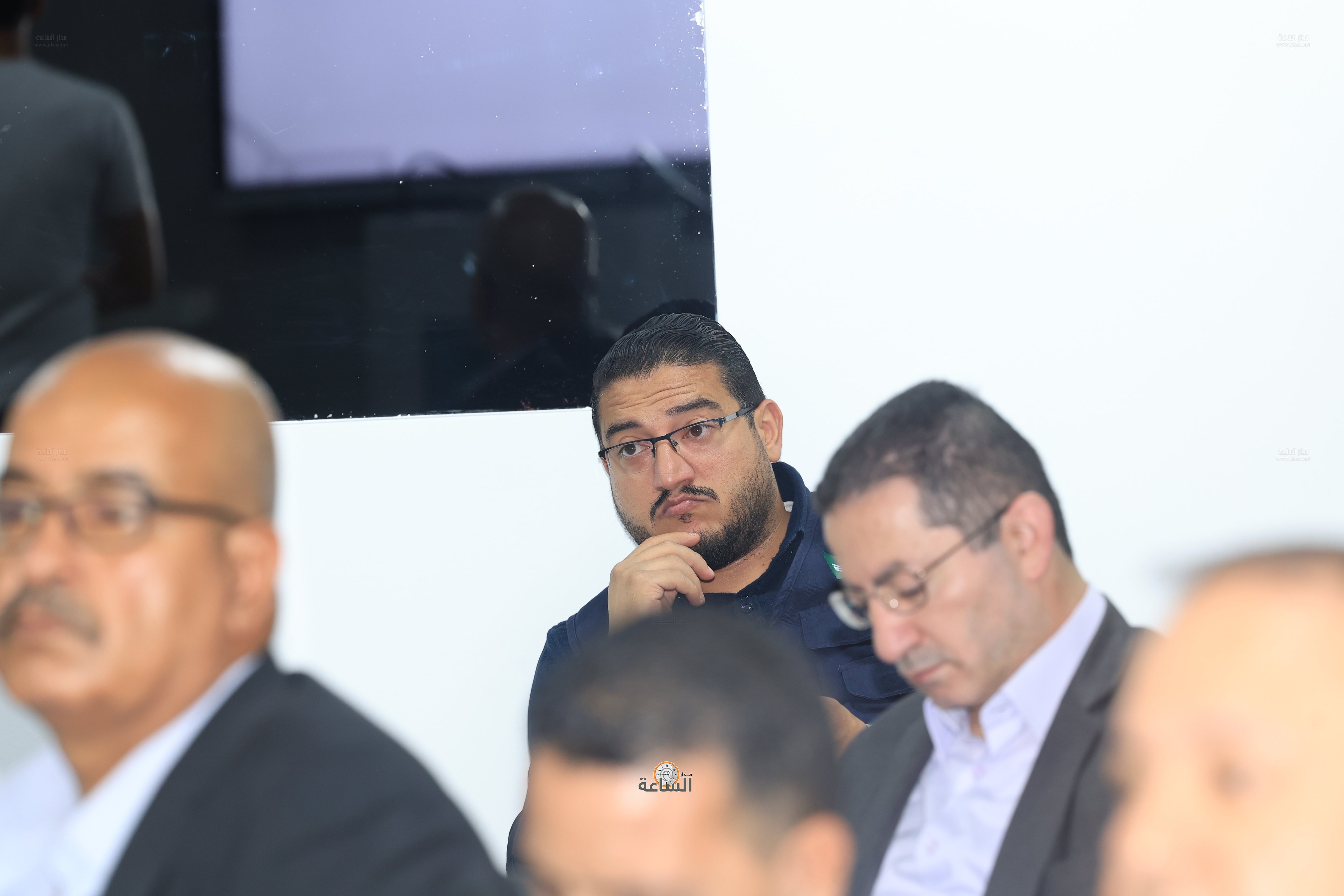 Madar Al-Saa Images 0.2562038157811465