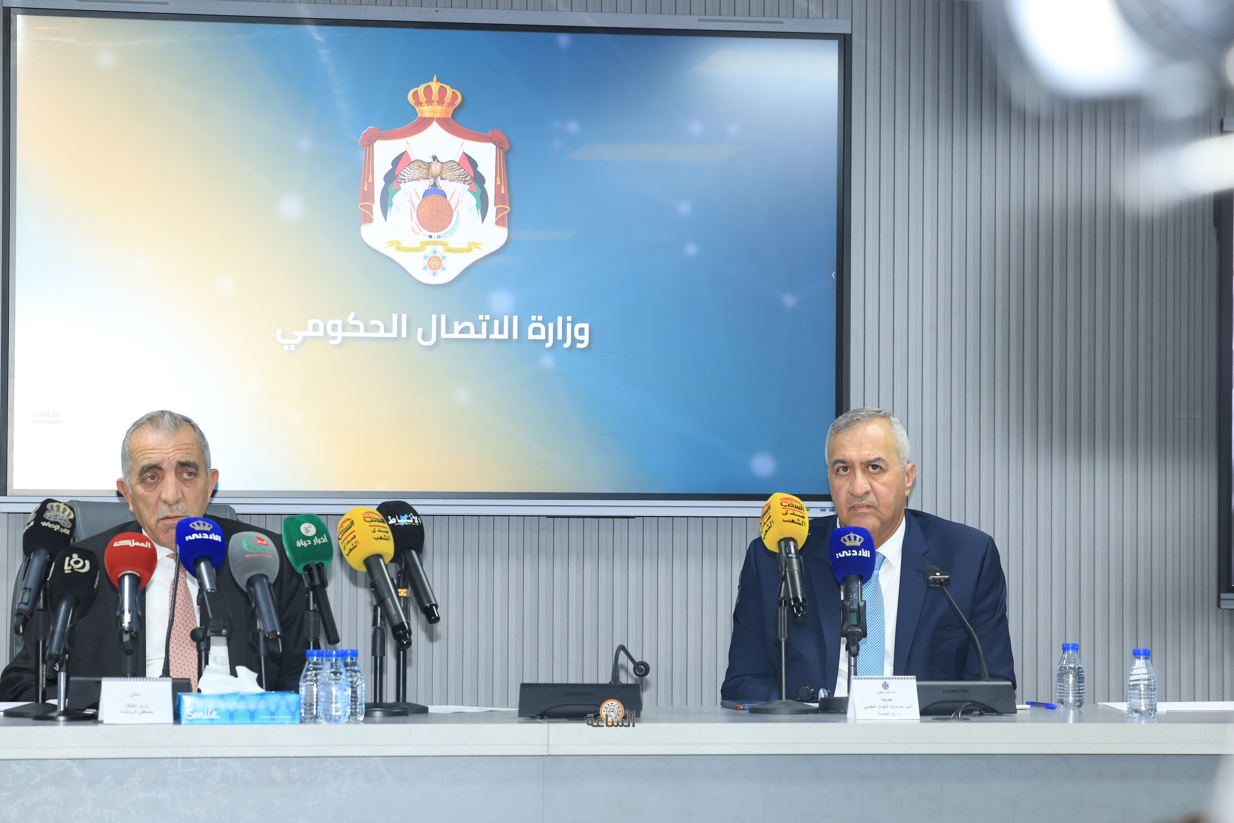 Madar Al-Saa Images 0.6616822646393108