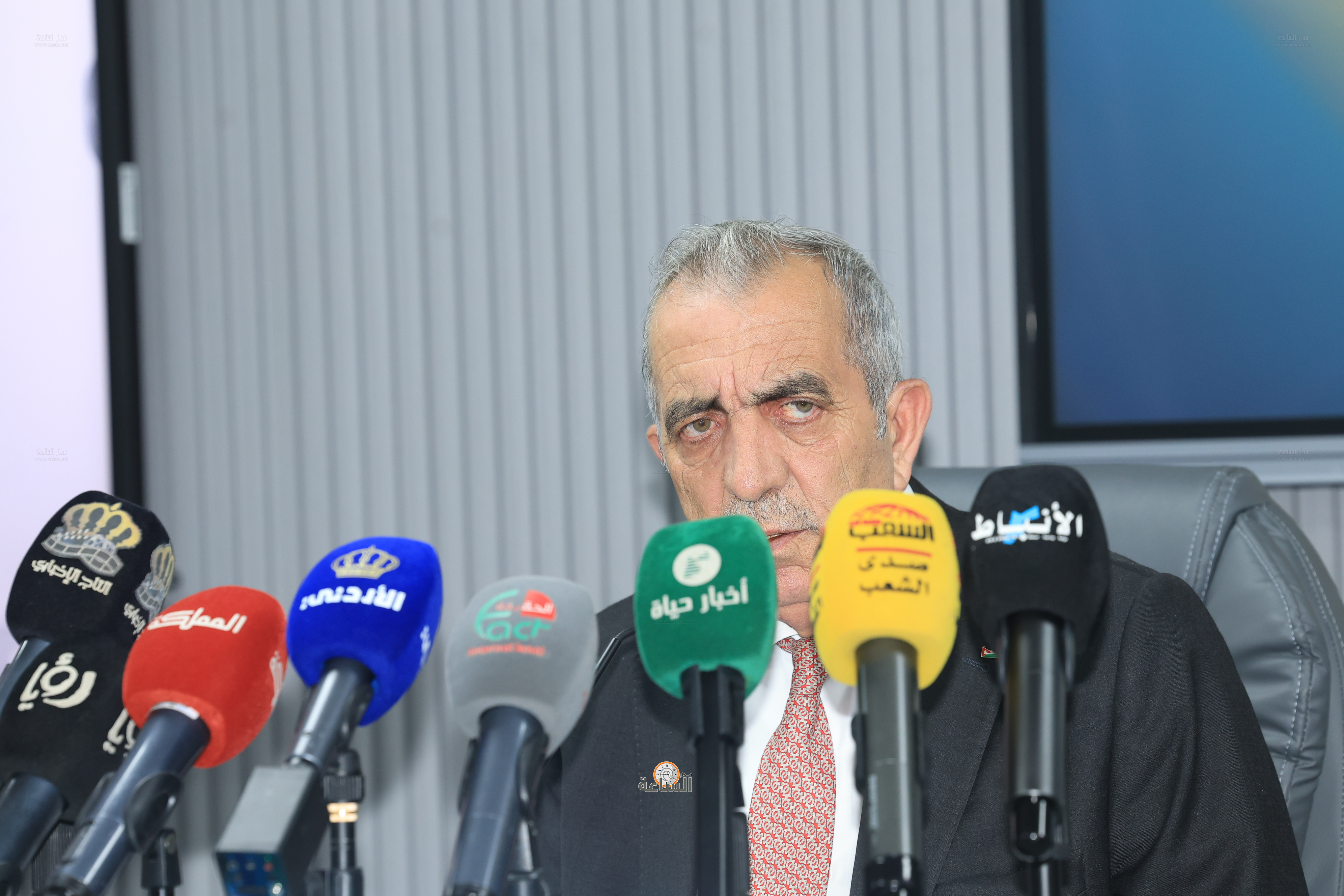 Madar Al-Saa Images 0.16275043182498028