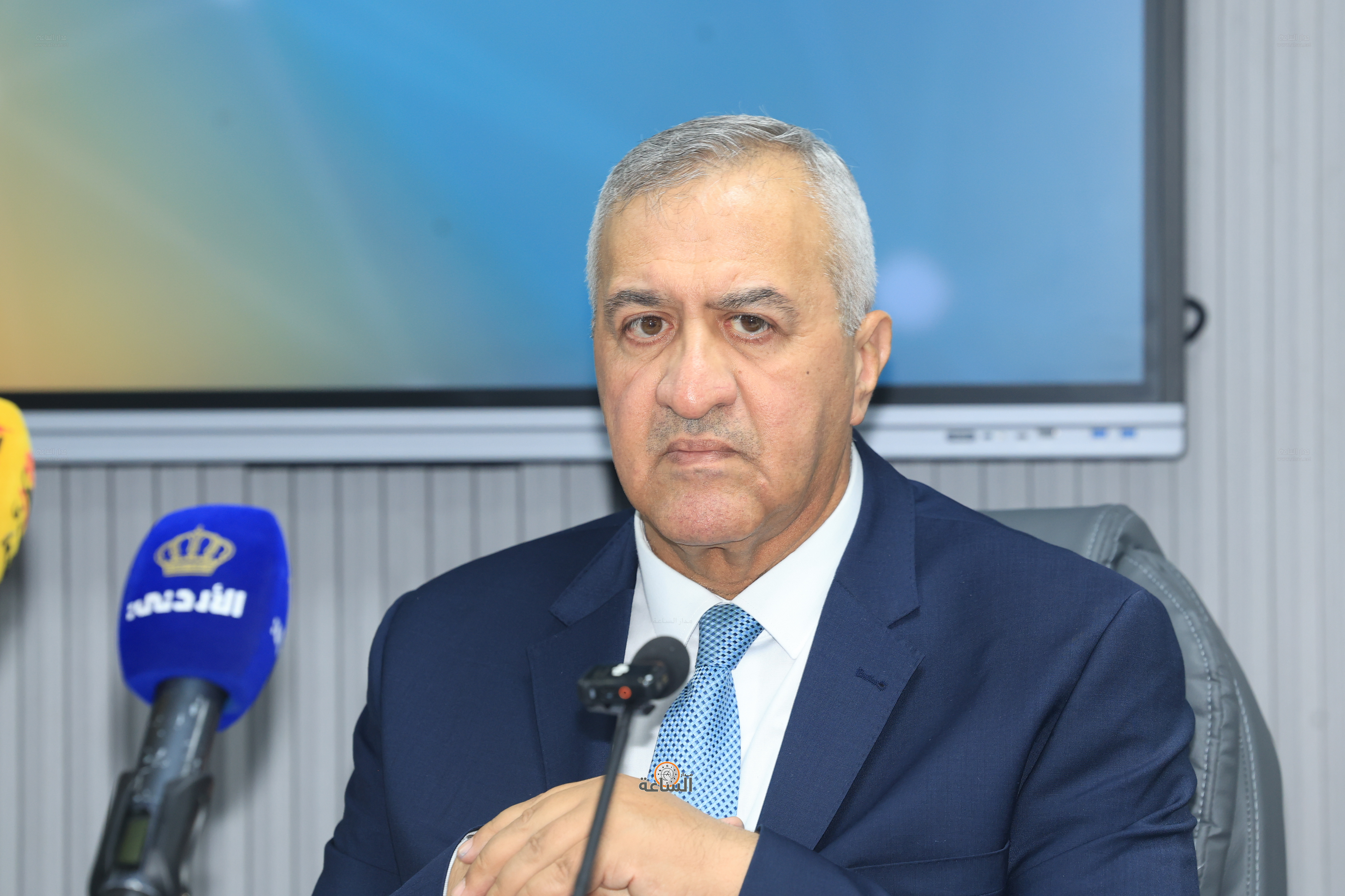 Madar Al-Saa Images 0.16043420377095186