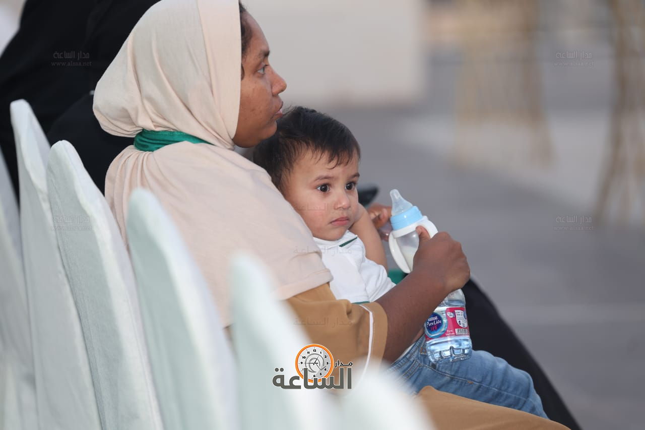 Madar Al-Saa Images 0.38976452784216775