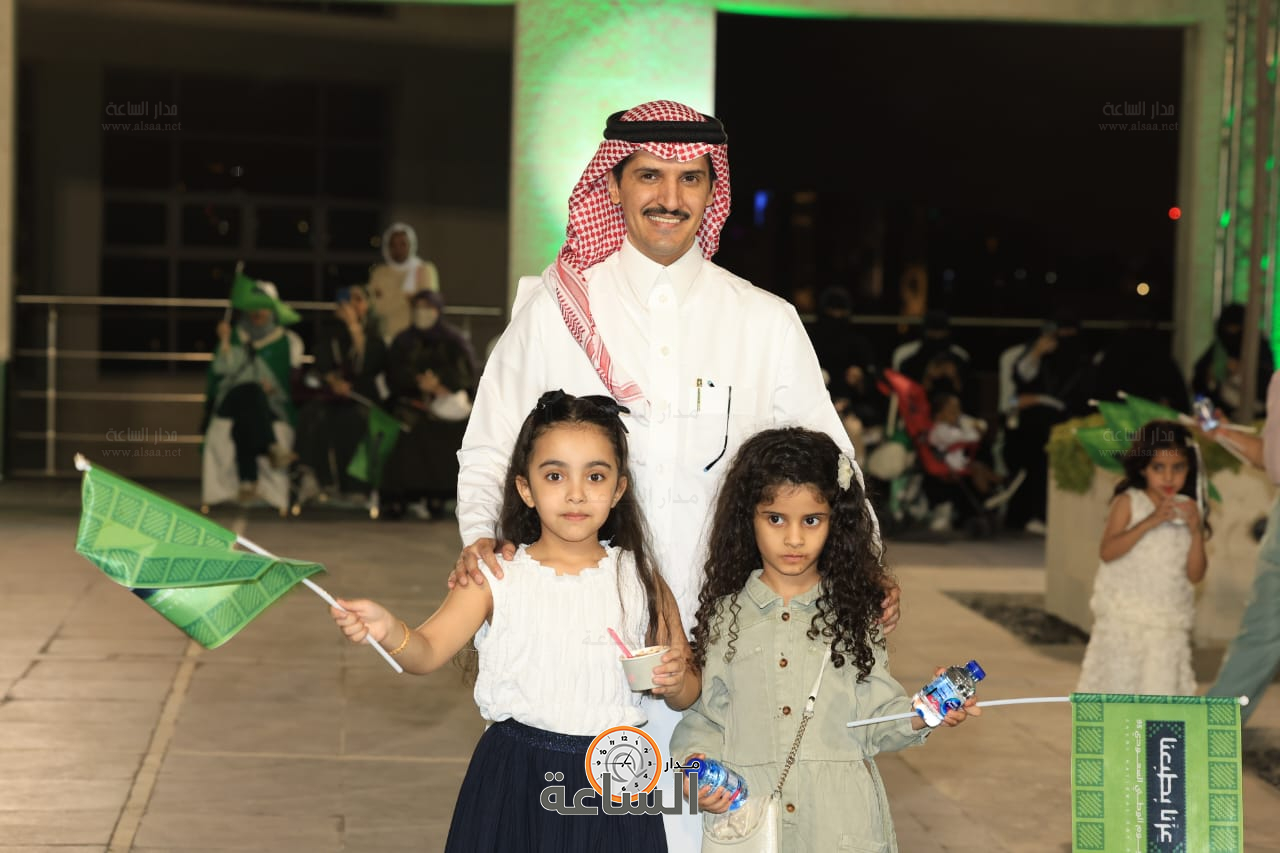 Madar Al-Saa Images 0.021616365691624728