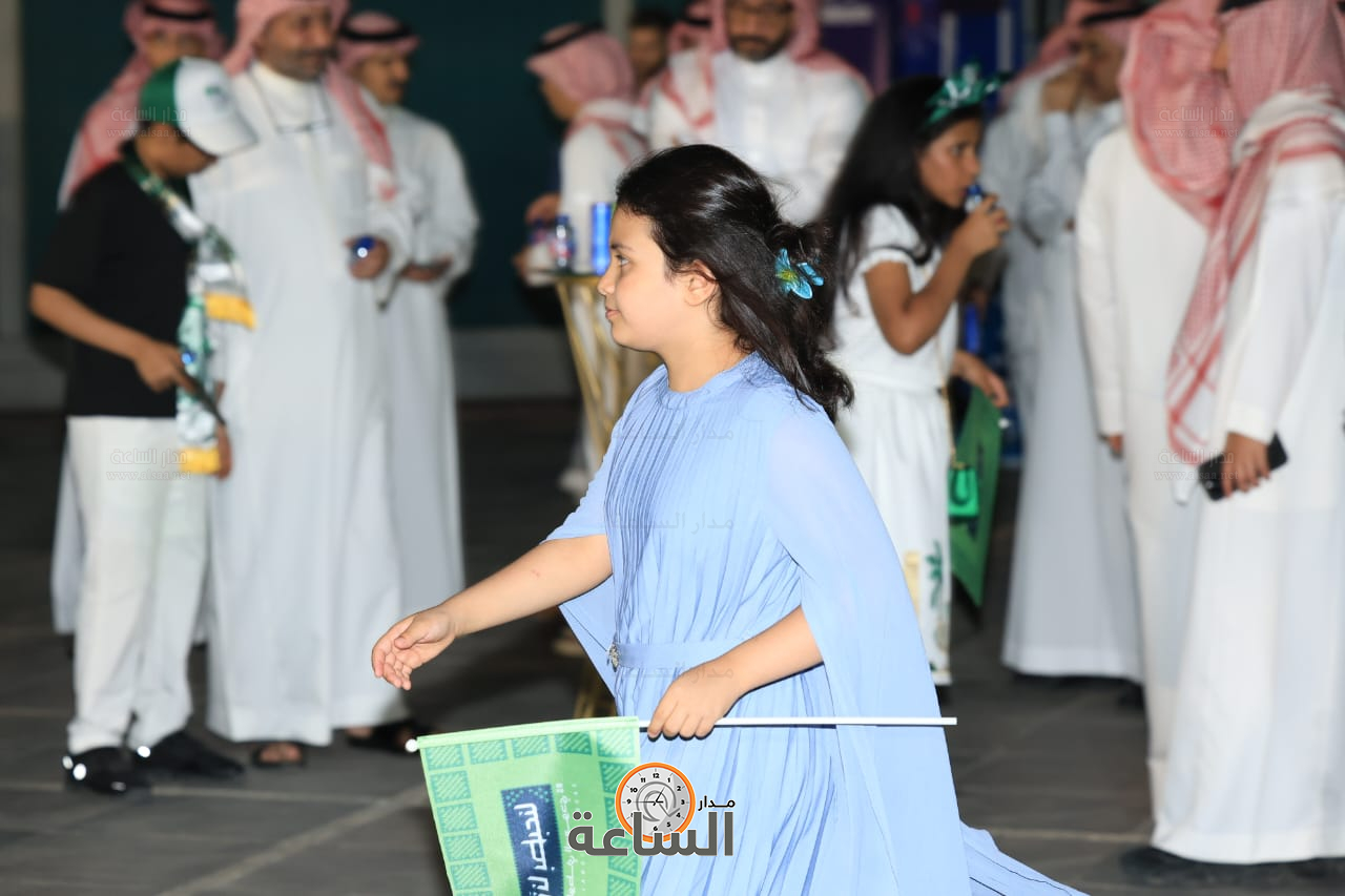 Madar Al-Saa Images 0.8708358242135973