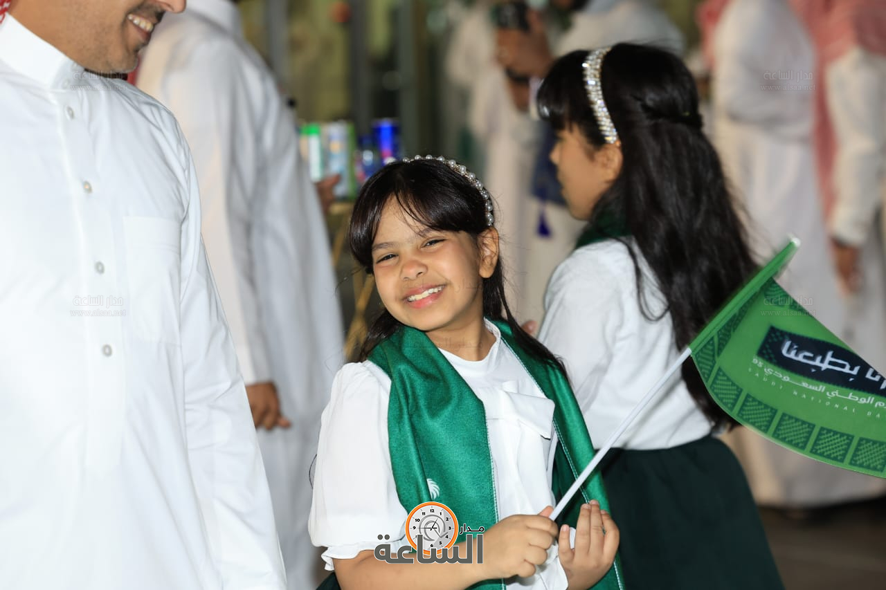 Madar Al-Saa Images 0.6569289948233662