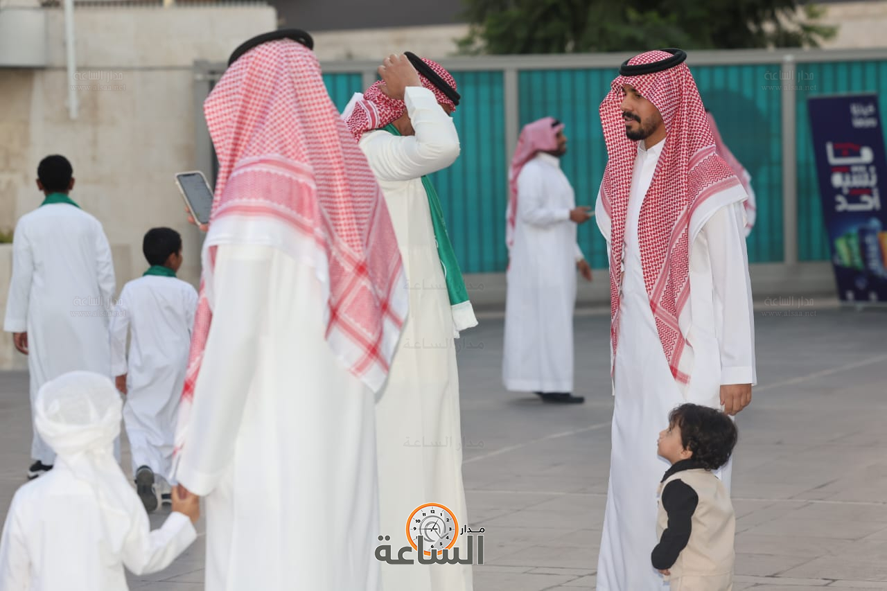 Madar Al-Saa Images 0.5544565868679909