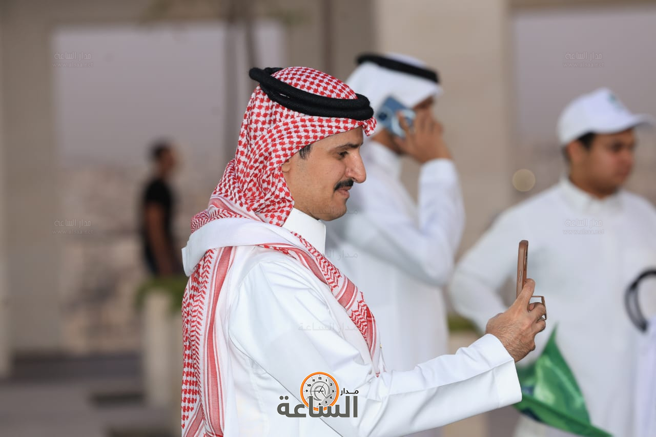 Madar Al-Saa Images 0.023442824396279538