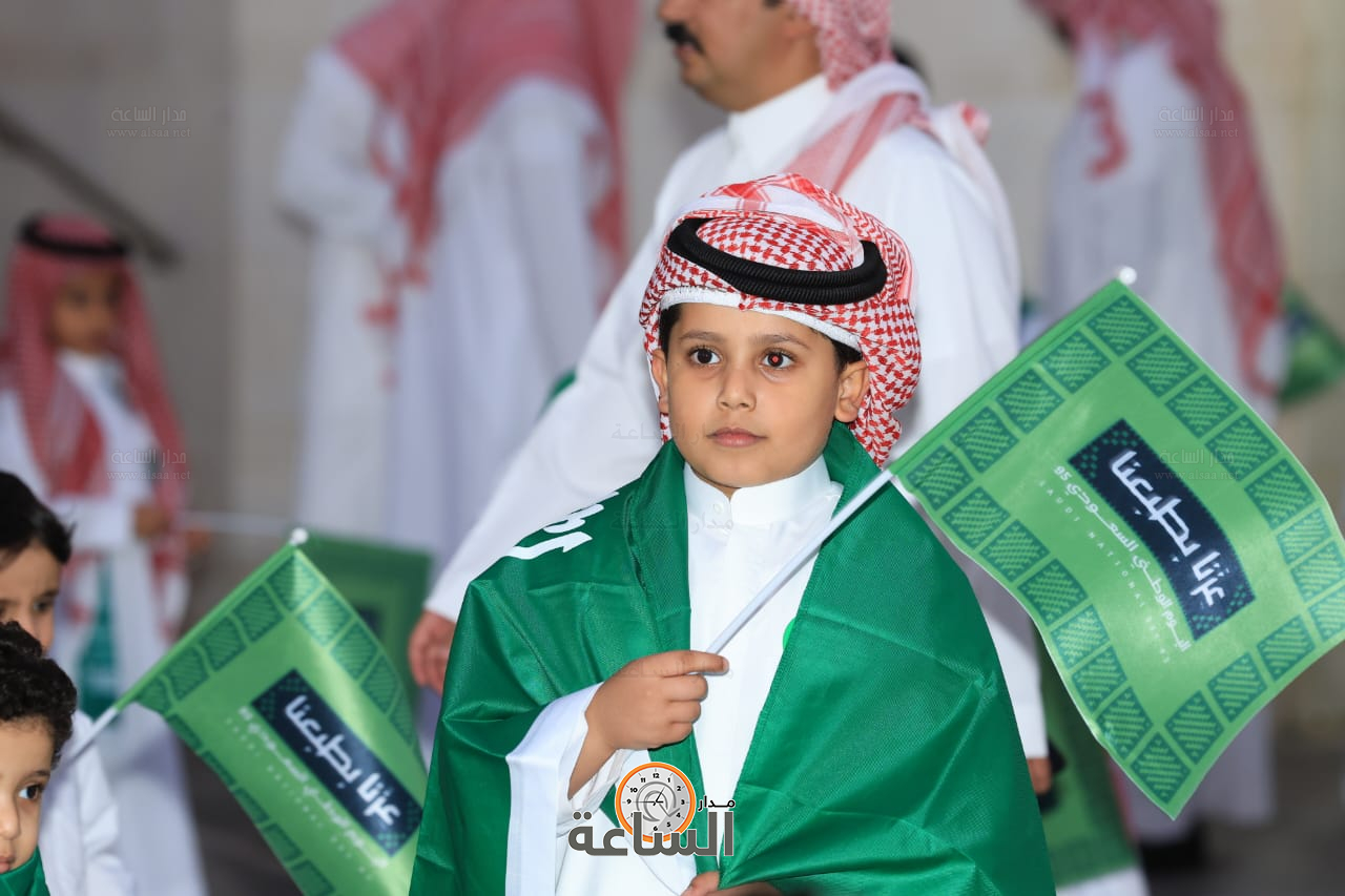 Madar Al-Saa Images 0.4090004915952826