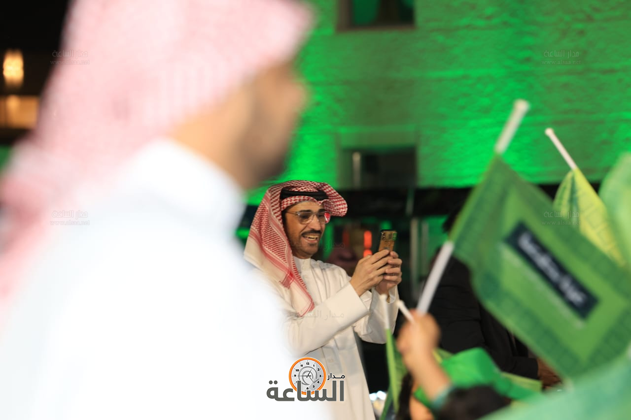 Madar Al-Saa Images 0.6065584409878714