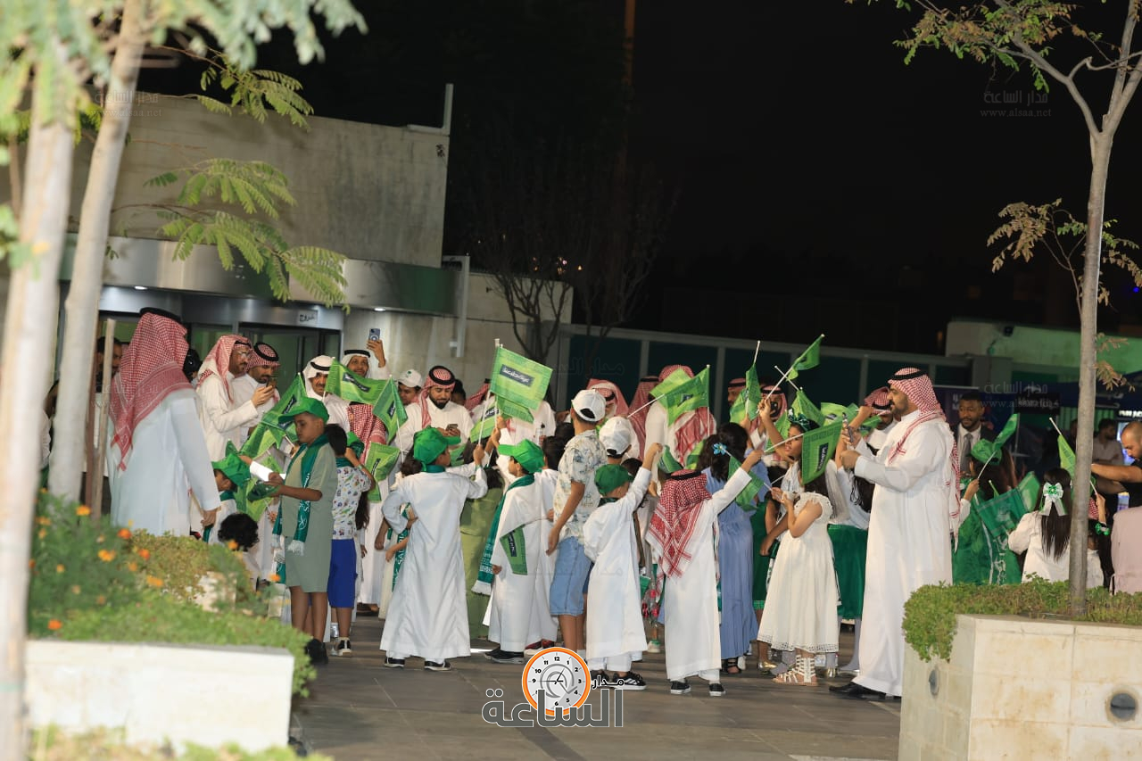 Madar Al-Saa Images 0.5842858549449252