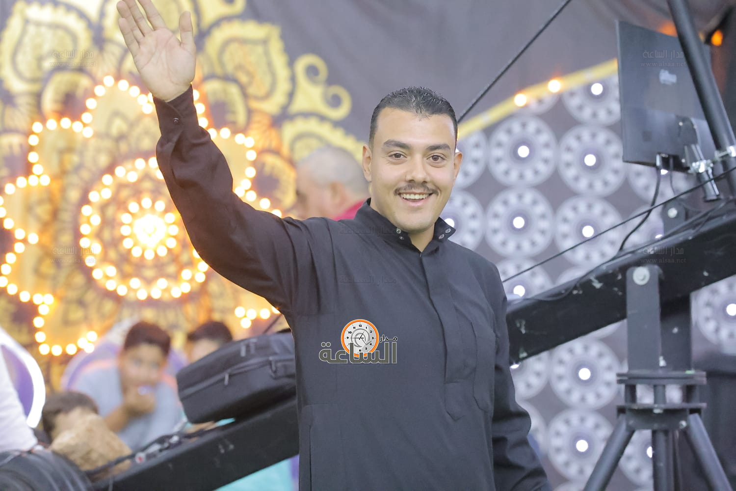 Madar Al-Saa Images 0.568234385198755