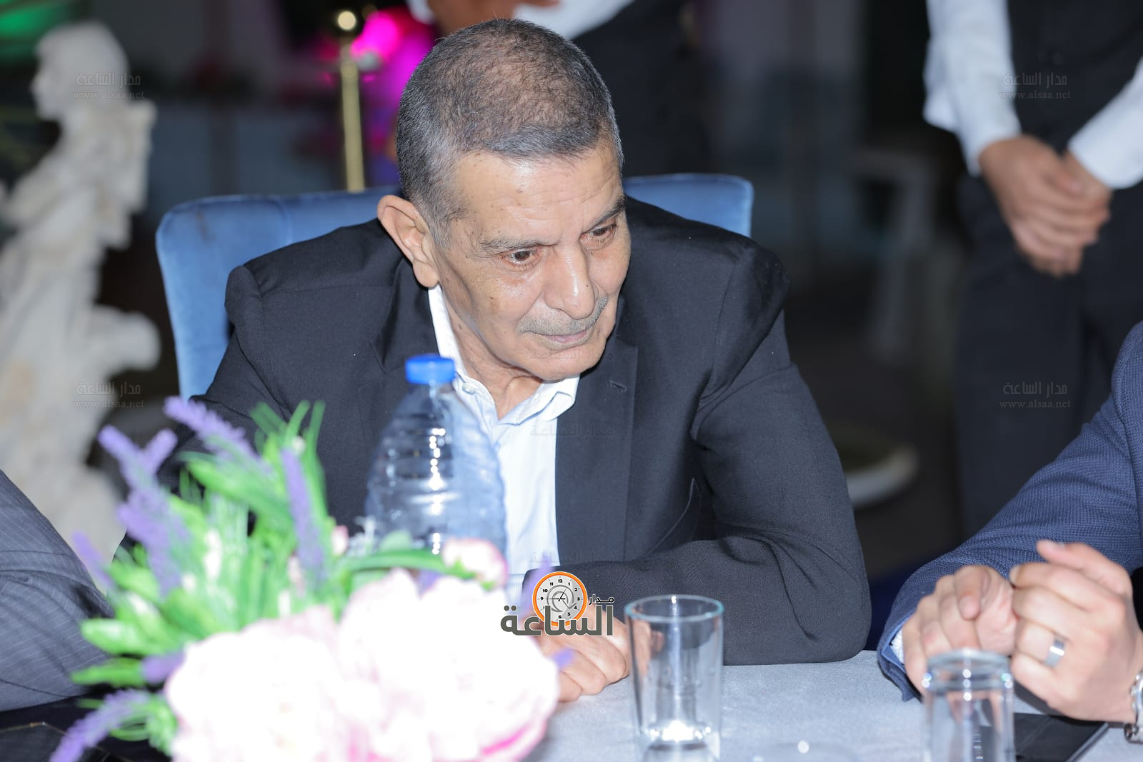 Madar Al-Saa Images 0.8819213603060123