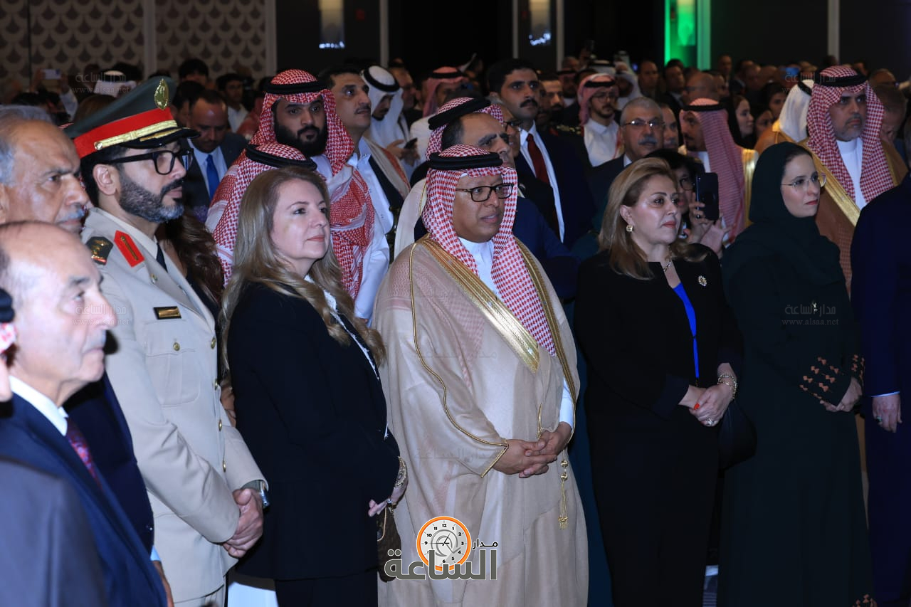 Madar Al-Saa Images 0.06116401275861261