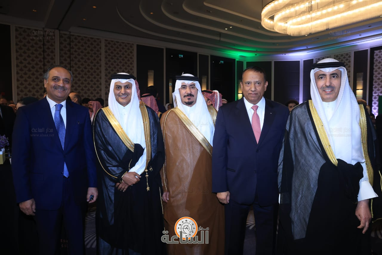 Madar Al-Saa Images 0.1560605595170672