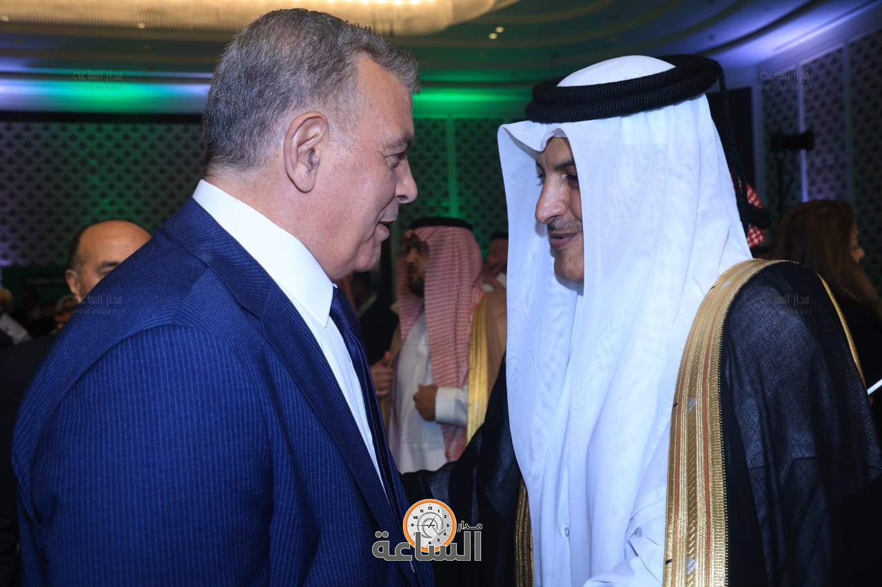 Madar Al-Saa Images 0.9299424474854155