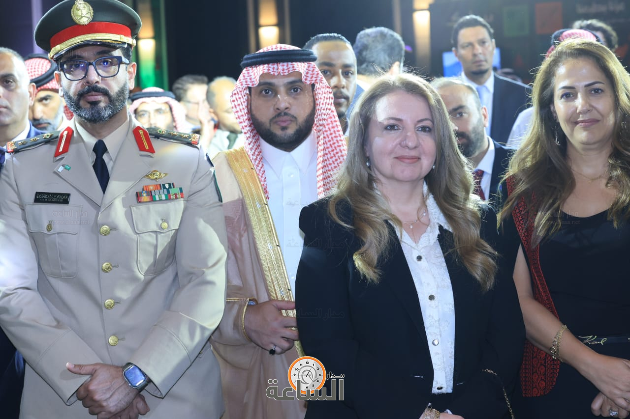 Madar Al-Saa Images 0.39918256629380544