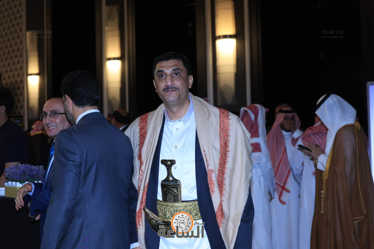 Madar Al-Saa Images 0.5309526707171786