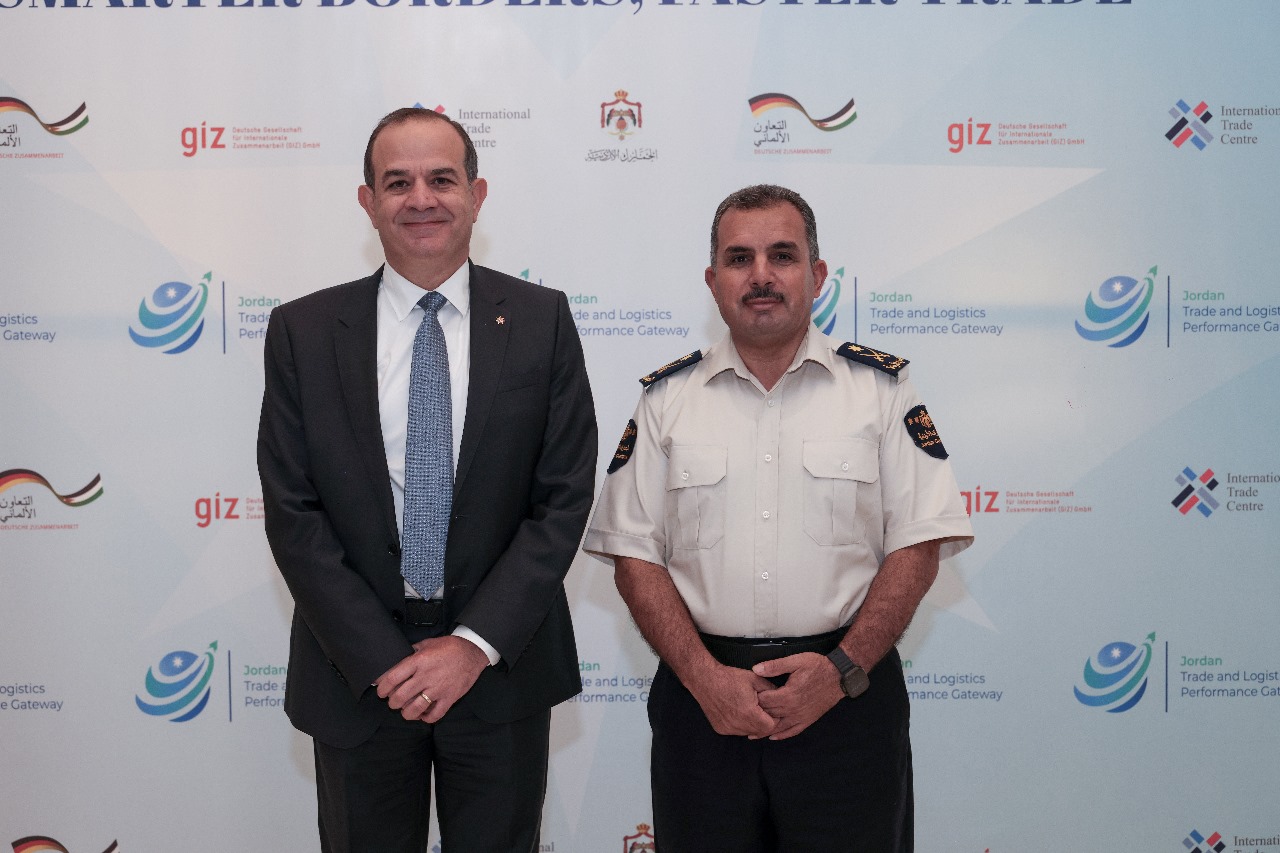 Madar Al-Saa Images 0.1979102713585924