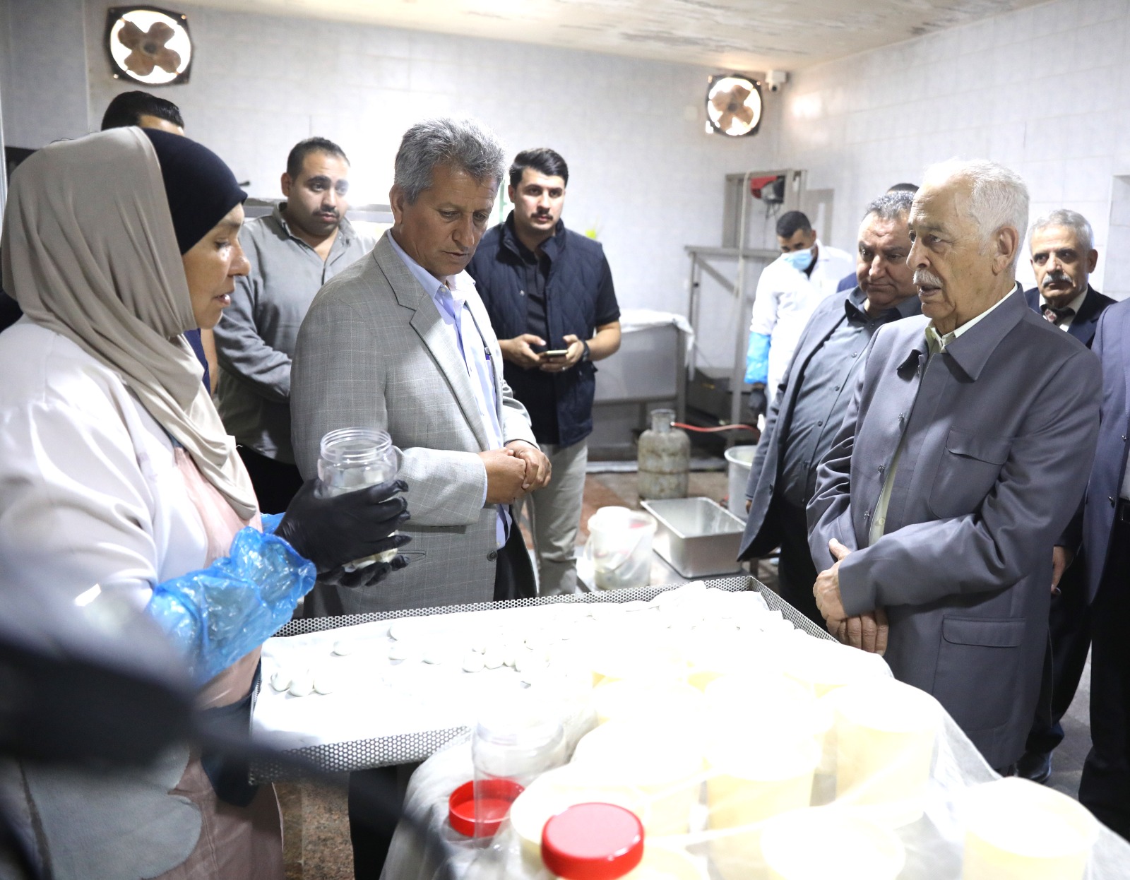 Madar Al-Saa Images 0.4456566606900485