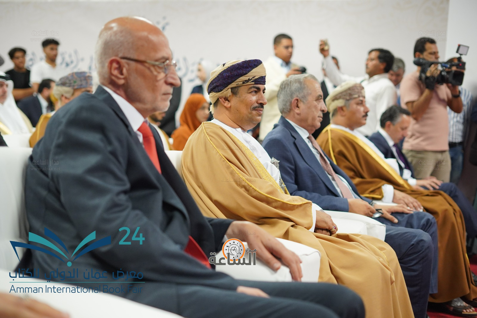 Madar Al-Saa Images 0.03477988983852831