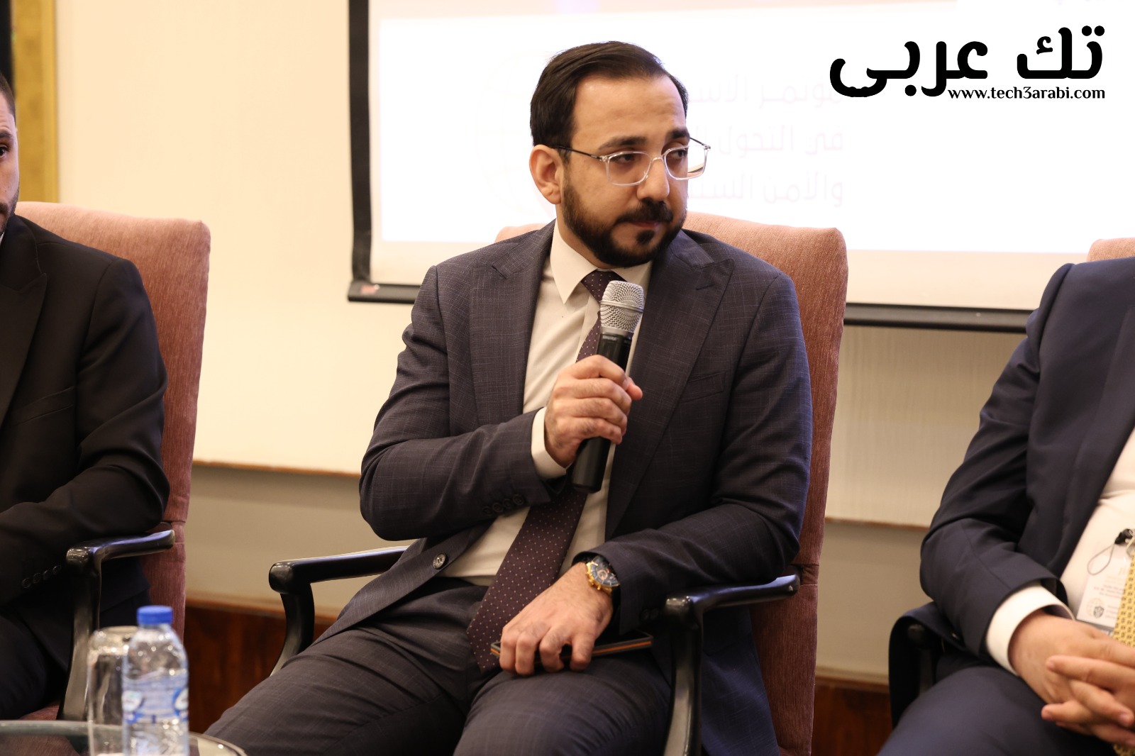 Madar Al-Saa Images 0.7856186880965254