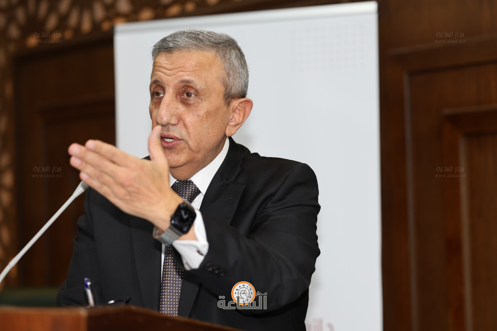 Madar Al-Saa Images 0.8548469829666341